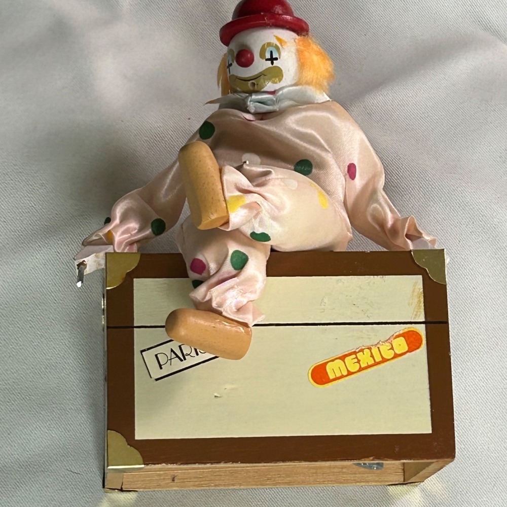 Westland Be A Clown Music Box Figurine Hat is Damaged 7" Vintage Collectable - Picture 11 of 16